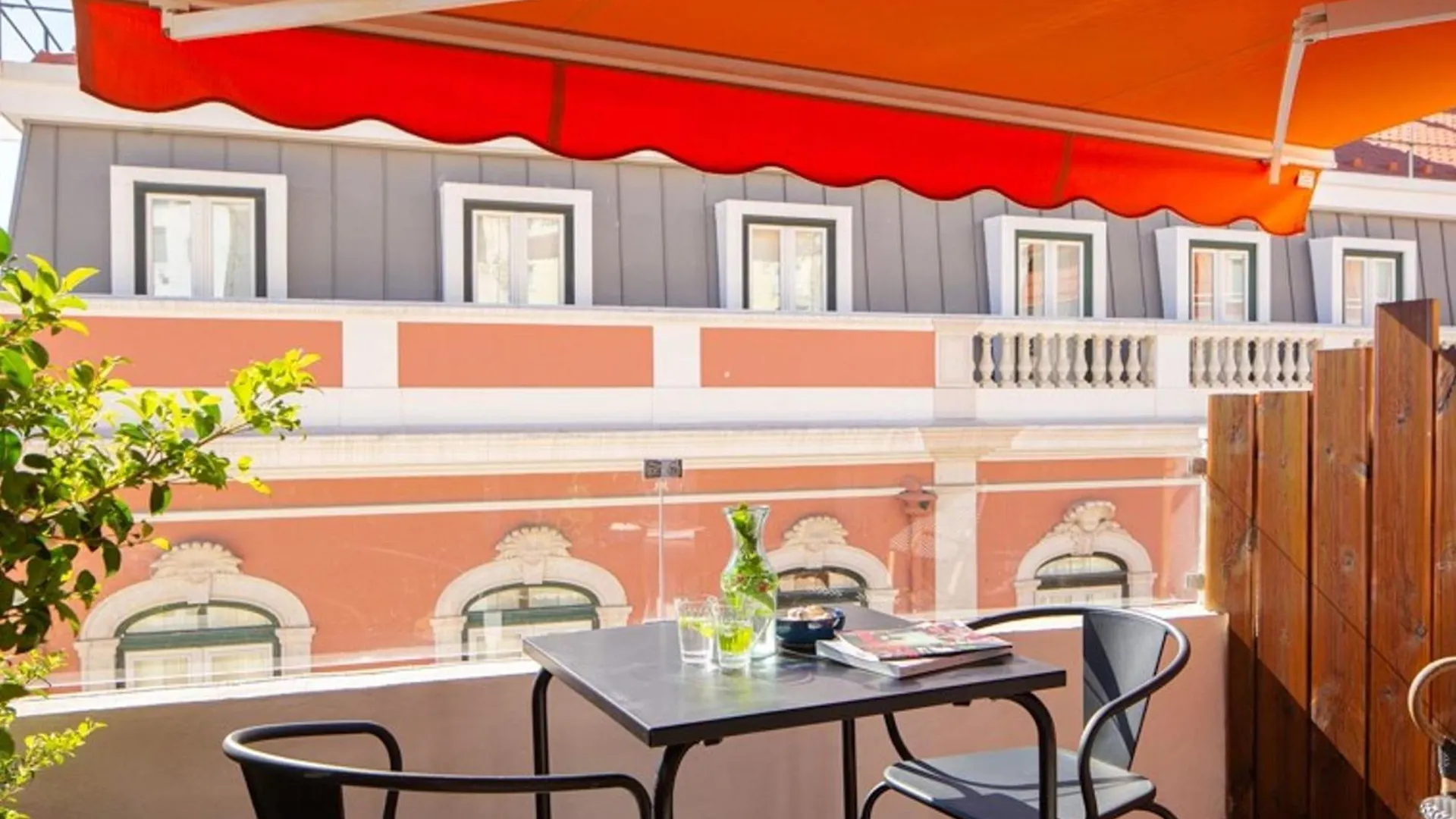 1Bdr Apartment With Terrace And View By Lovelystay Lisbon