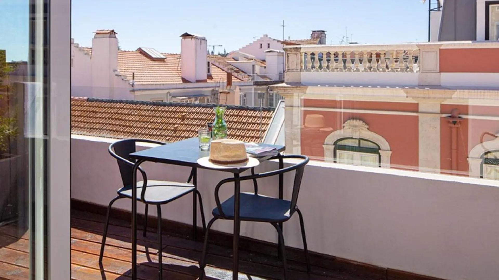 1Bdr Apartment With Terrace And View By Lovelystay Lisbon